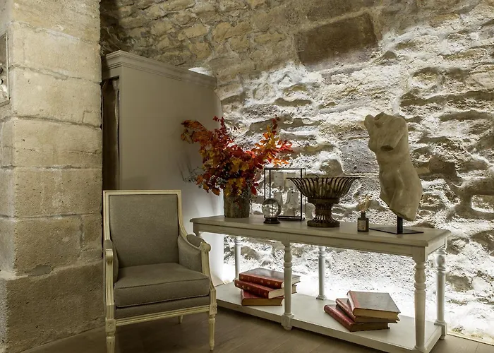 シャルル V ホテル