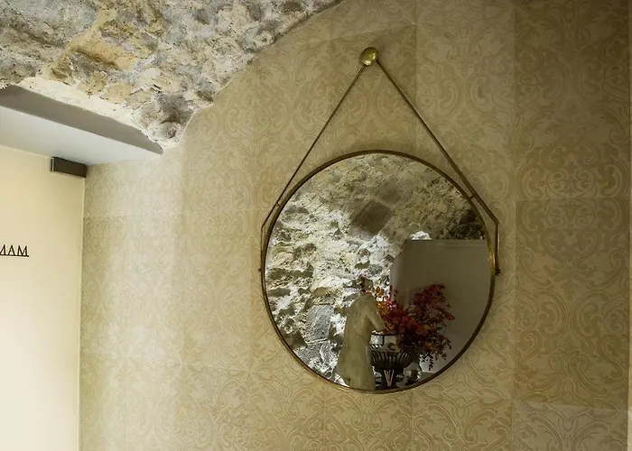 シャルル V ホテル