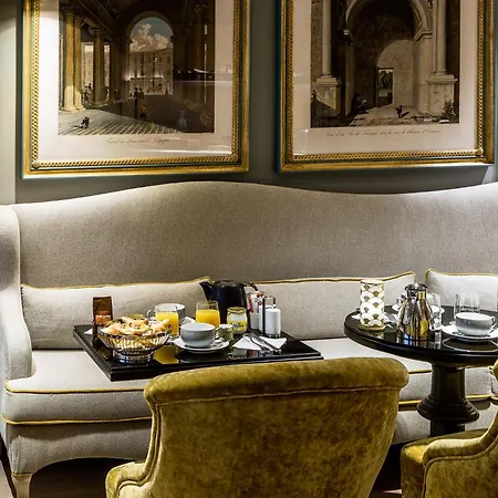 Charles V Hotel Paris