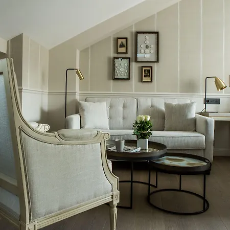 Charles V Hotel Paris