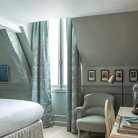 Charles V Hotel 4*