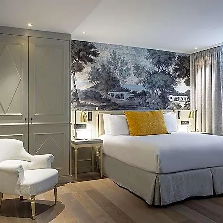 Hotel Charles V