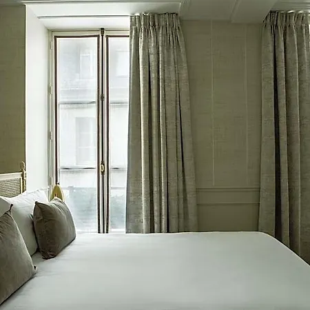 Hotel Charles V