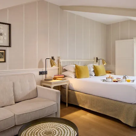 Hotel Charles V 4*