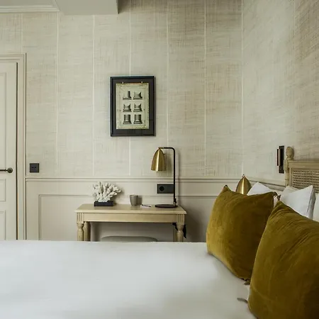Charles V Hotel Paris