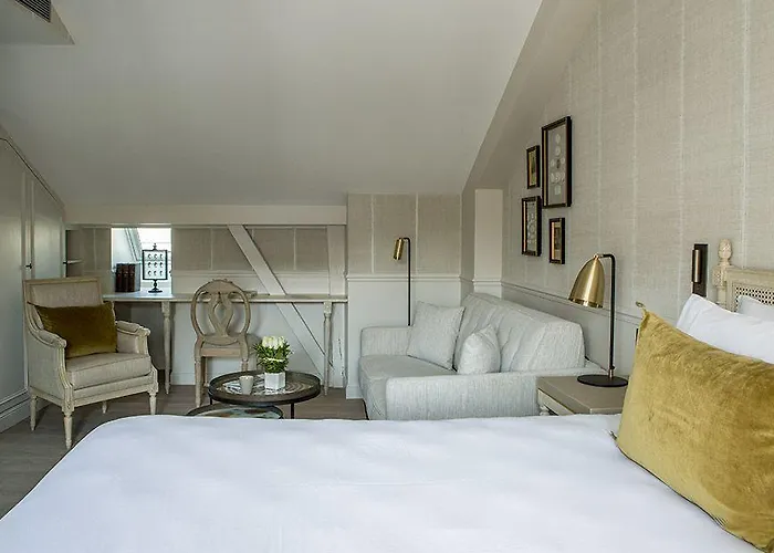 Hotel Charles V 4*