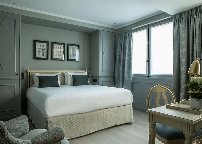 Hotel Charles V Paris
