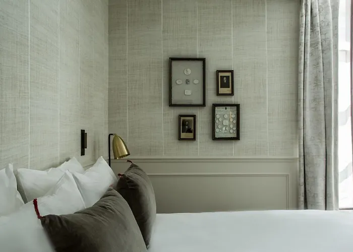 Charles V Hotel 4*