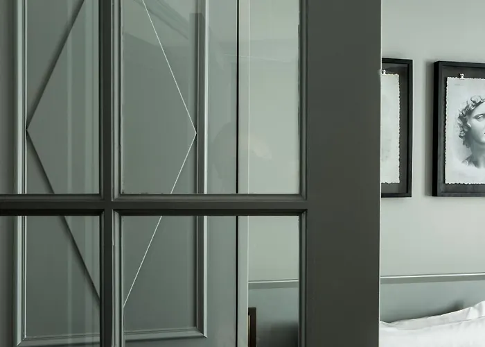 Charles V Hotel 4*