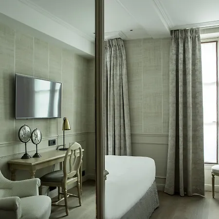 Charles V 4* Paris