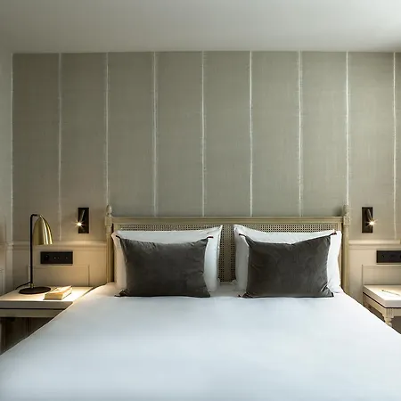 Charles V Hotell 4*