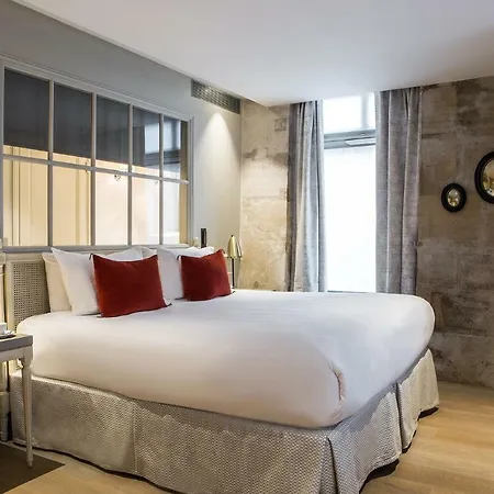 Charles V Hotell Paris