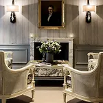 Charles V Hotel