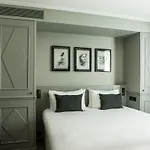 Charles V Hotel 4*